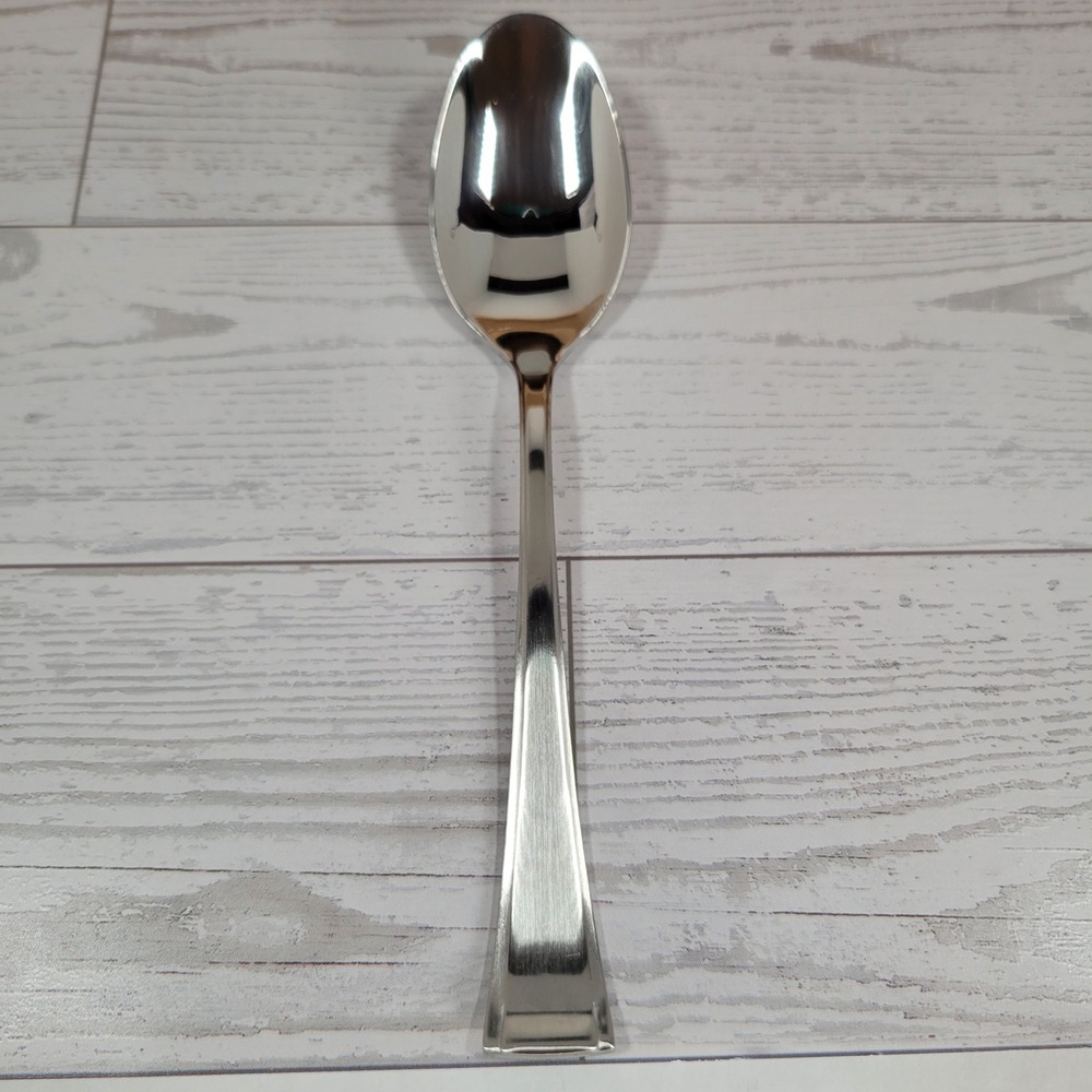 Tomodachi Ainsleigh 80pc Service for 12 plus Hostess set 18/10 Stainless NEW - Picture 2 of 10